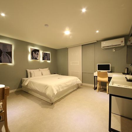 Winner Hotel Jeonju Buitenkant foto