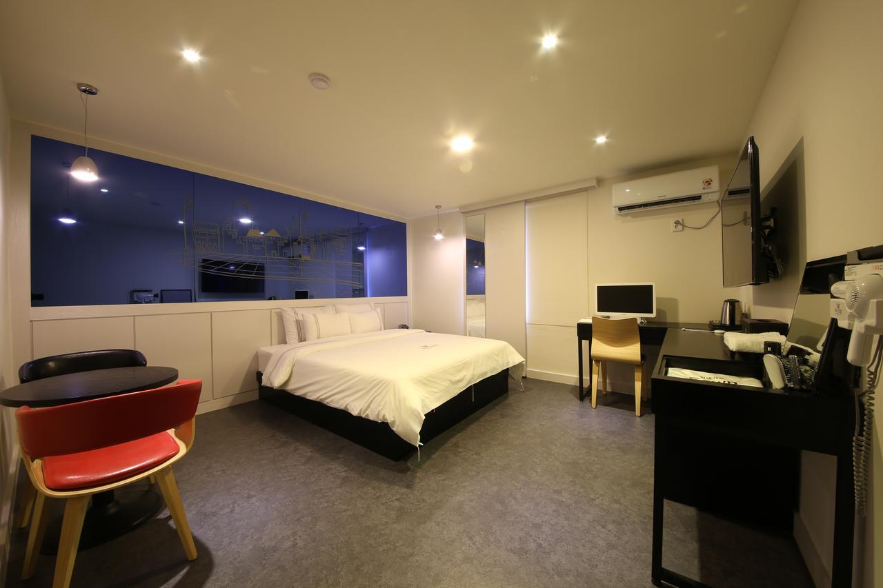 Winner Hotel Jeonju Buitenkant foto